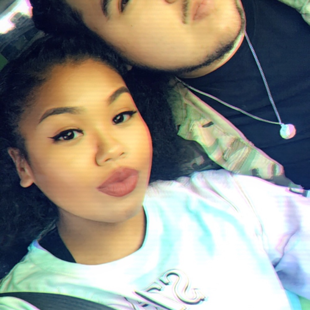 Meet your Posher, Alexandra